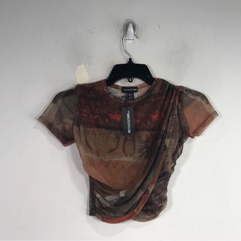 PrettyLittleThing Printed Cross Over Front Crop Top, Women's Size 2 - Brown